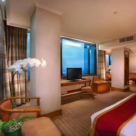 Menara Peninsula Hotel-3